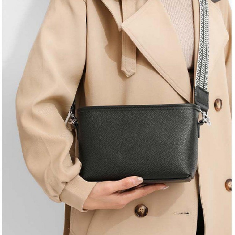 가방 패션 스타일 디자인 브랜드 소재 크기 색상 트렌드 코디
