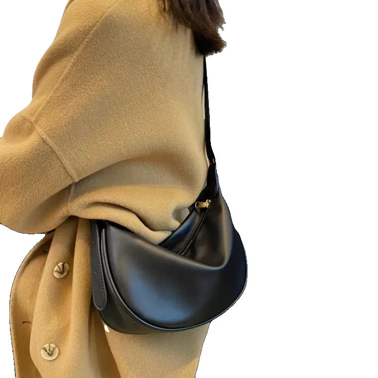 고급감 작은 가방 여자 가방 2023 신상 패션 캐주얼 블랙 숄더 크로스백 백합 만두 가방1