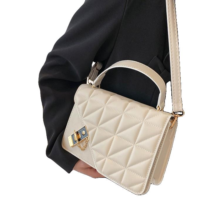 신상 빈티지 단색 작은 가방 2023 가을 엠보 크로스백 서양식 작은 네모난 가방 심플한 휴대용 여자 가방