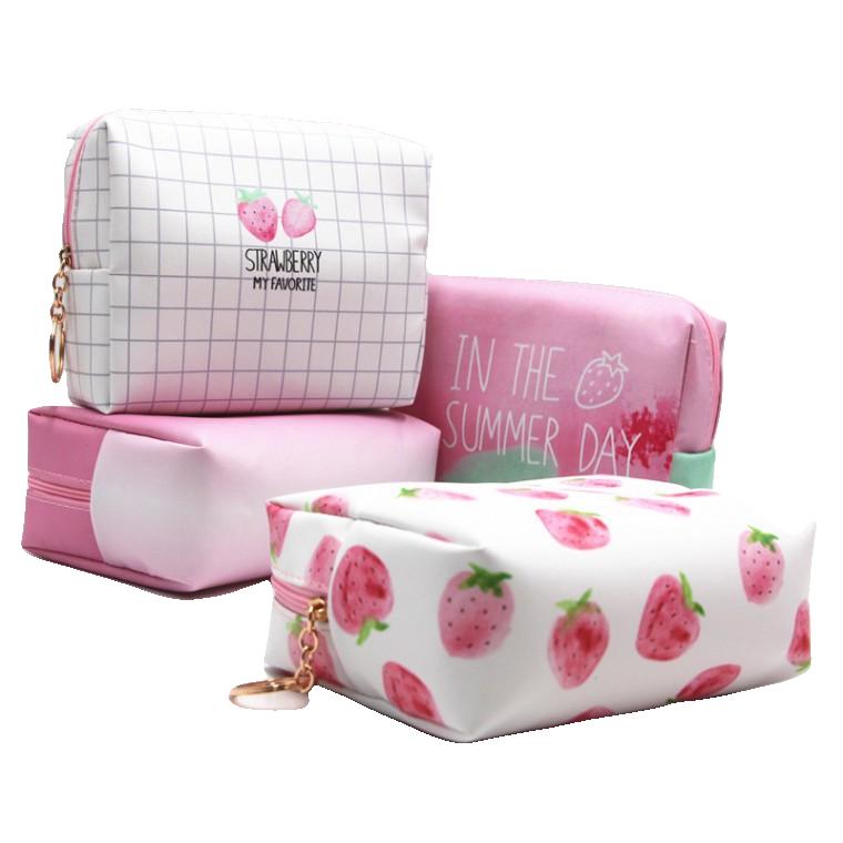화장품파우치 2021 스팟 한국식 크리에이티브 딸기 화장품 가방 대용량 보관 가방 휴대용