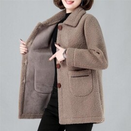 겨울 엄마옷 따뜻한 코트 중년 50대 60대 단정한 코트
