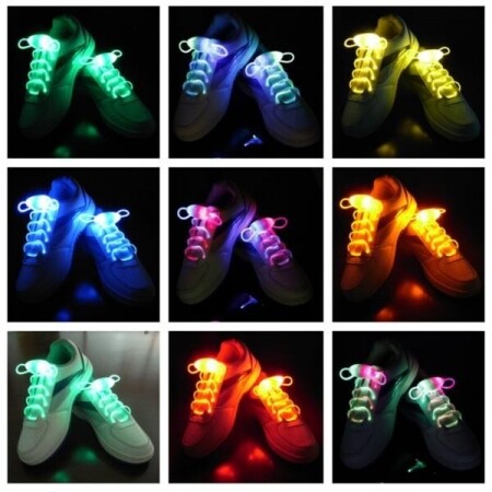 소소한 발광 LED 형광 신발끈 남성과 여성 커플 배터리