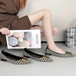 소소한 2022 봄  금속 버클 두꺼운 발 뒤꿈치 패션 컬러 매칭