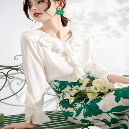 소소한 새틴 연꽃 잎 칼라 V 넥 뽕나무 실크 셔츠