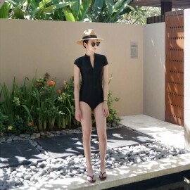 소소한 여름 블랙 반팔  삼각형 샴 서핑 수영복