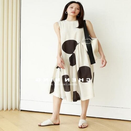 소소한 프랑스 복고풍 느슨하고 얇은 2022 민소매 폴카 도트 드레스