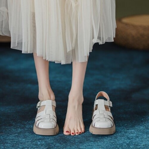 22년 디자이너 명품 가죽 발가락 안보이는 샌들 키높이 통굽 발편한 앞뒤막힌샌들 실내 야외 산책 신발